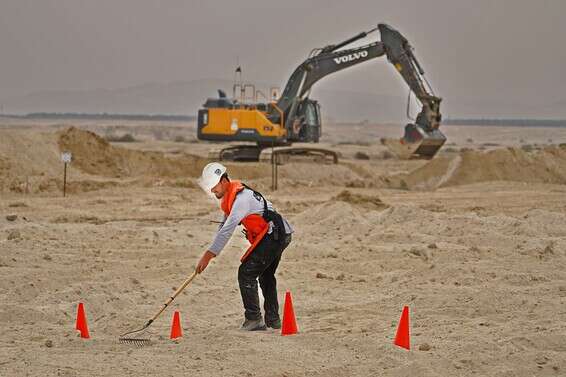 פינוי מוקשים באתר "פעמון נעמה" // צילום: אגף דוברות והסברה, משרד הביטחון
